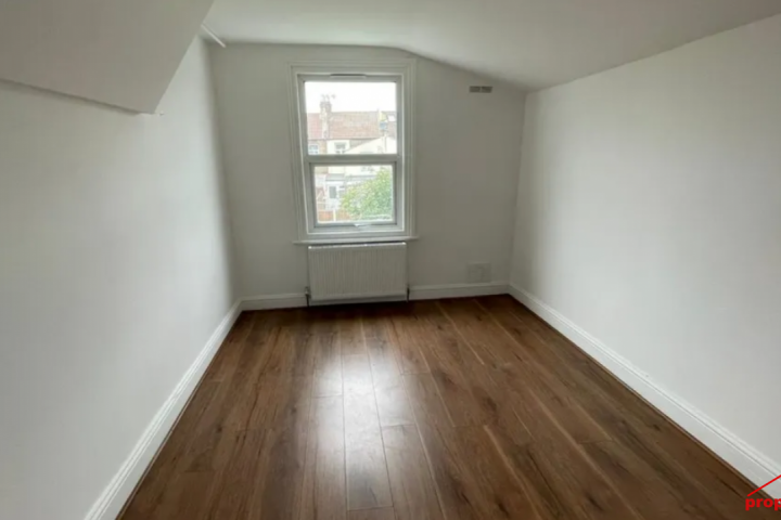 4 Bed Terraced House to Rent at Trumpington Road, London E7