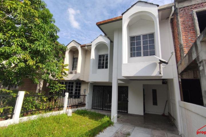 Sell Below Market Value 2 Storey Terrace House At Jalan PJS 9 in Subang Jaya, Bandar Sunway