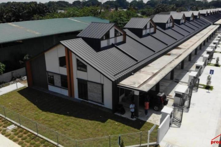 Rumah Baru Setingkat Teres di Taman Dagang Rantau Panjang, Klang