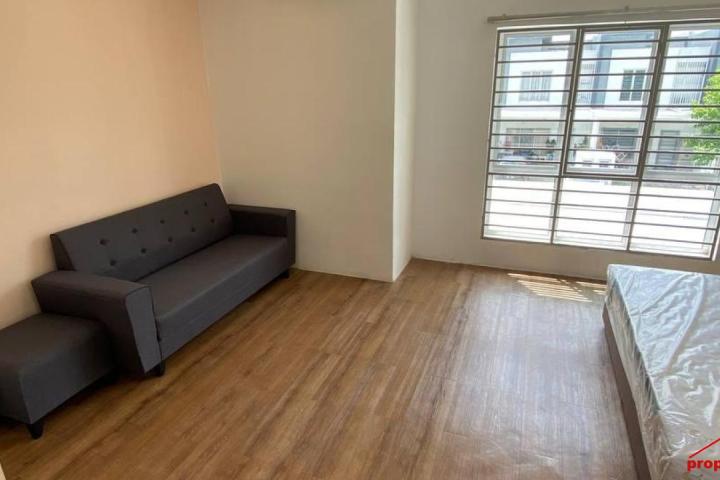 Brand New Furniture Unit 2 Storey Terrace Casa Green Cybersouth For Rent