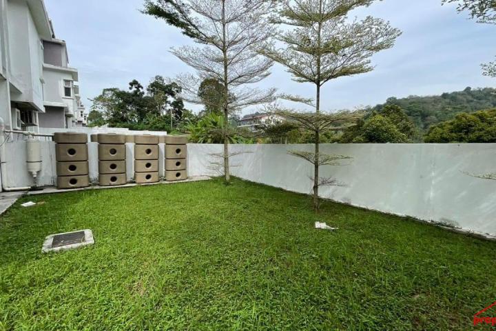 Brand New Completed 3 Storey Semi D Villa Penchala  in Kampung Sg Penchala KL 