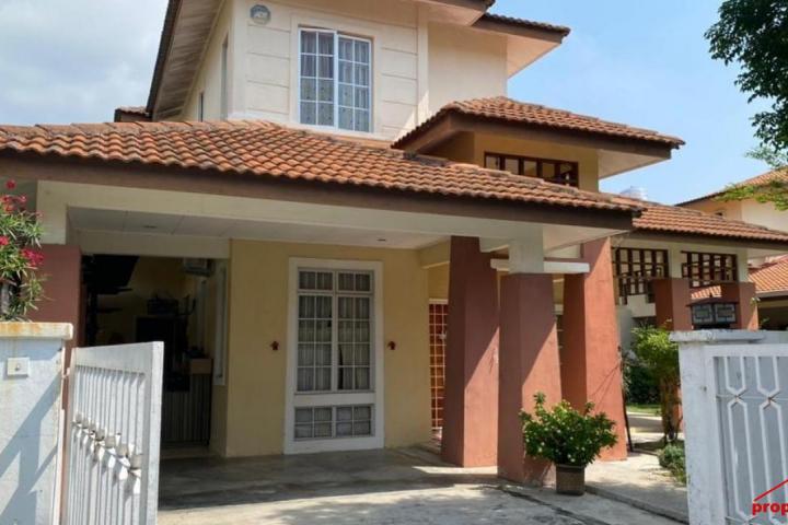 Partly Furnished Renovated Double Storey Bungalow Bandar Bukit Mahkota Bangi Selangor