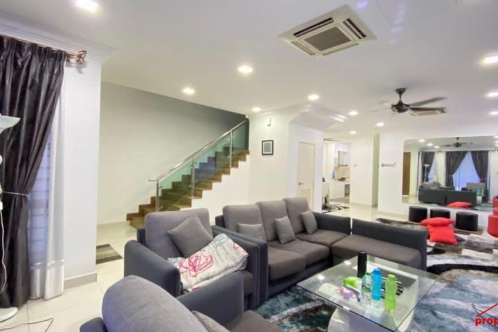 End Unit 2 Storey Terrace House Presint 11 Putrajaya