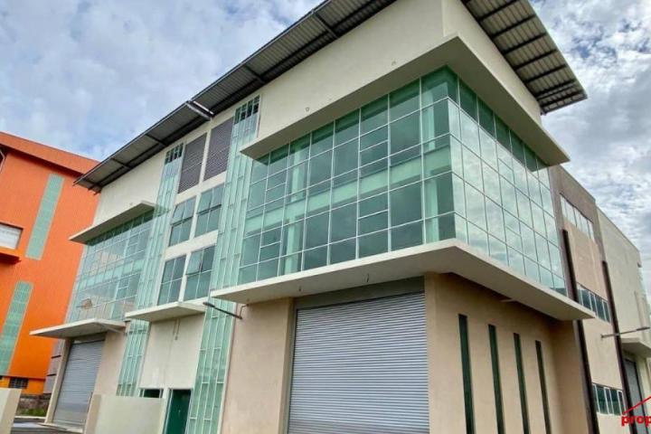 Brand New 4 Storey Semi-D Warehouse in Seksyen 33 Shah Alam