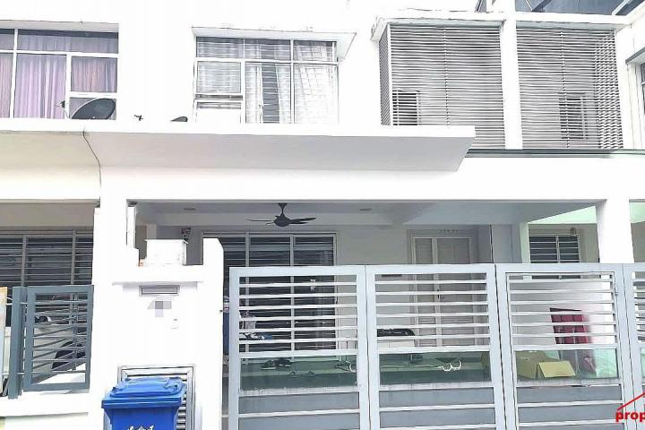 Double Storey Terrace Damai Residences, Kemuning Utama, Kota Kemuning