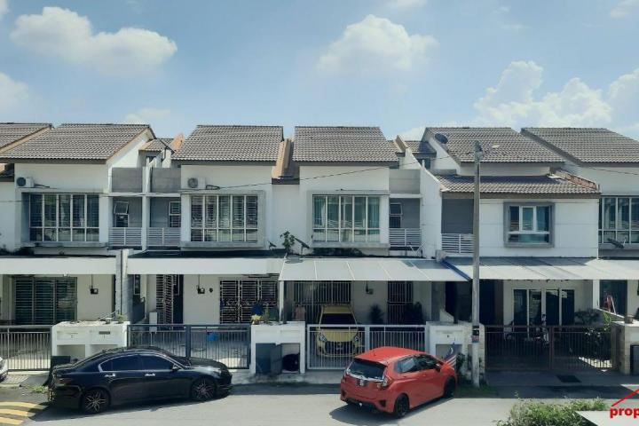 2 Storey Terrace Intermediate SP3 Bandar Saujana Putra for Sale