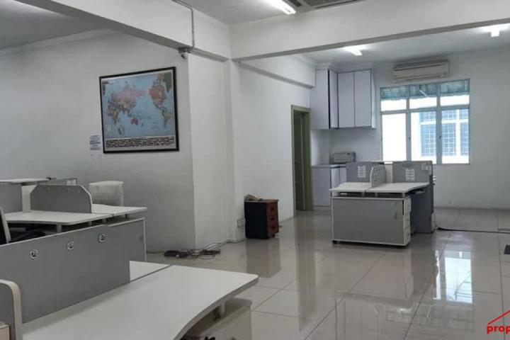 End Unit  Level 1 Furnished Office Space for Rent in Desa Pandan KL